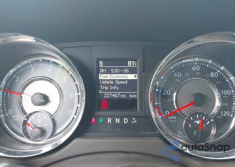 2013 Chrysler Town & Country Touring из США, поврежденный, VIN 2C4RC1BG3DR620125